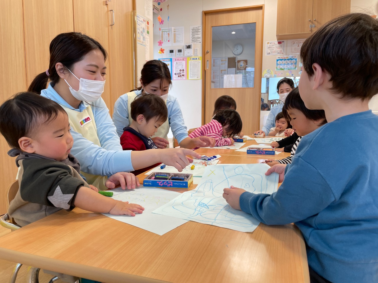 写真：室内活動の様子
