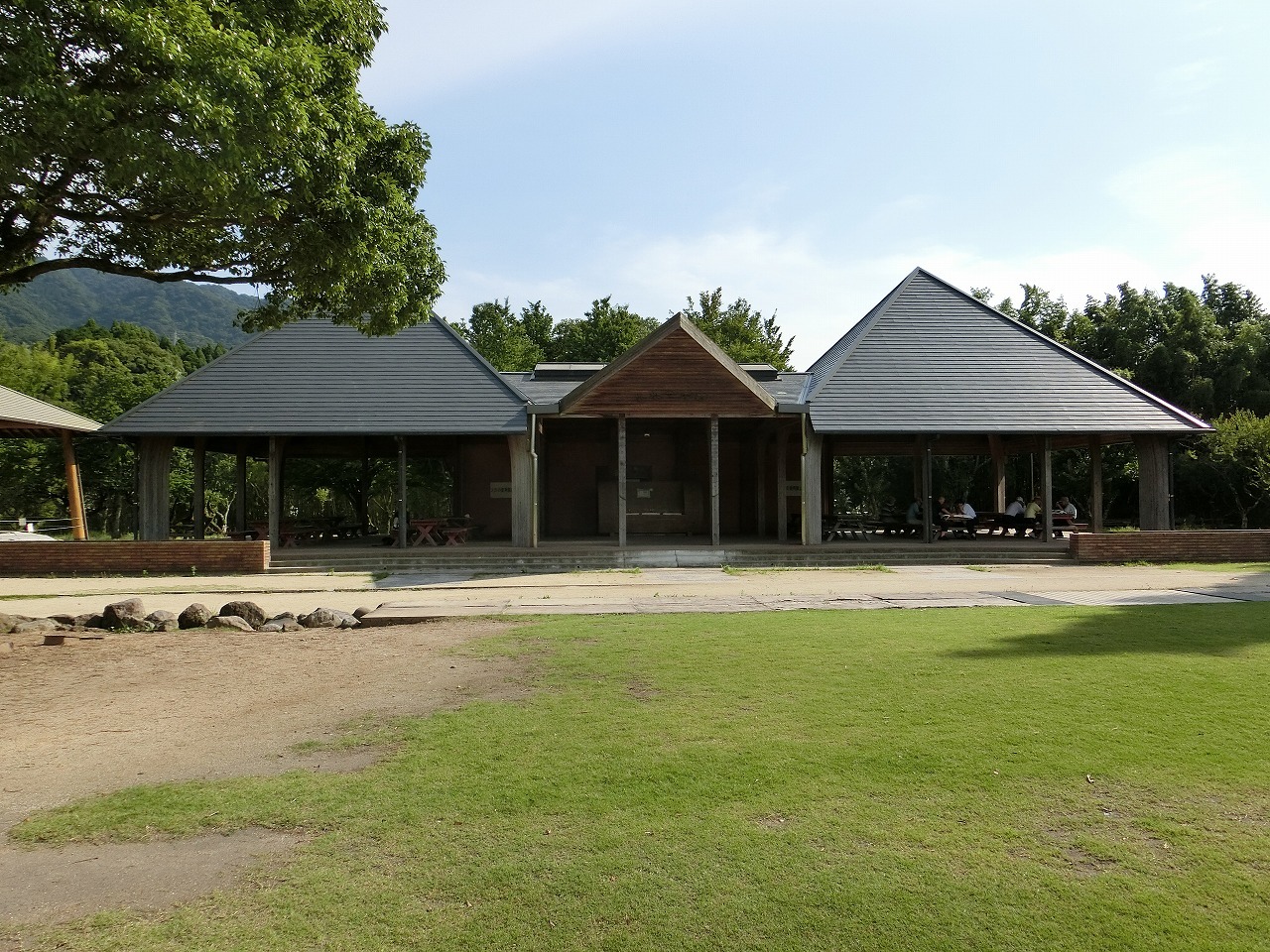 屋根のある休憩場