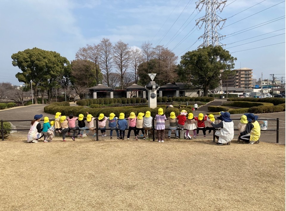 全体平和市民花時計